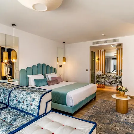 Otel Cresanto Luxury 5*