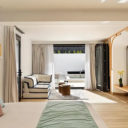 Otel Cresanto Luxury 5*